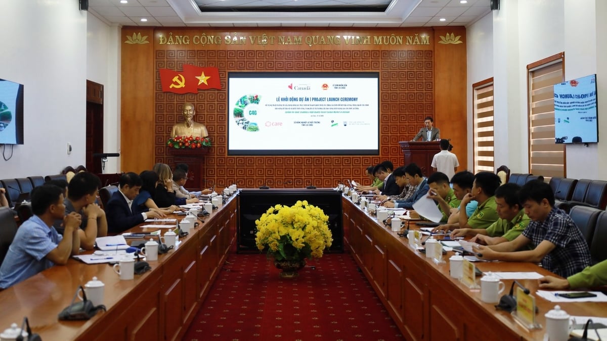 Toàn cảnh lễ khởi động được tổ chức tại Lai Châu hôm 31/10. Ảnh: Bá Thắng.