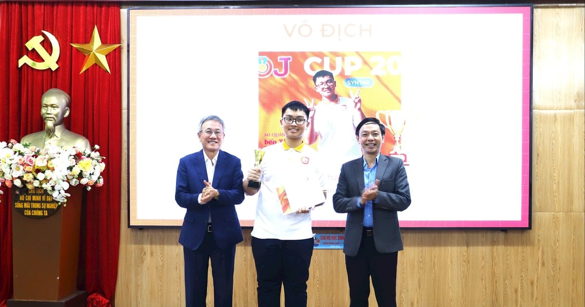 Trao giải cuộc thi Lập trình LQDOJ CUP 2025