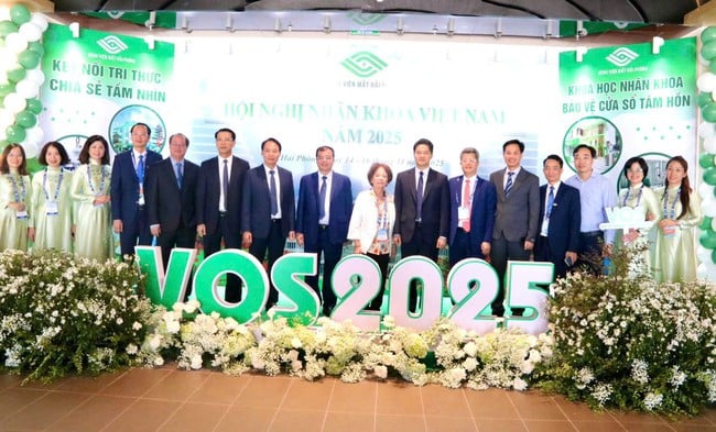 Associação Oftalmológica do Vietnã pioneira na aplicação de tecnologia à expertise - Foto 6. Hội nhãn khoa Việt Nam tiên phong ứng dụng công nghệ vào chuyên môn- Ảnh 6.