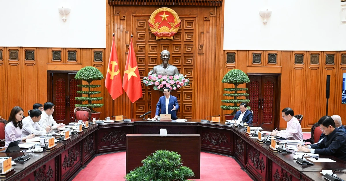 [Ảnh] Thủ tướng Phạm Minh Chính chủ trì cuộc họp về triển khai các công trình hạ tầng phục vụ APEC 2027