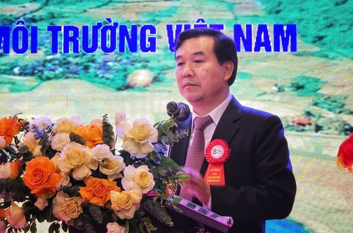 Giám đốc Sở NN-MT Lạng Sơn Nguyễn Hữu Chiến đọc diễn văn kỷ niệm 80 năm ngày truyền thống ngành NN-MT. Ảnh: Hoàng Nghĩa.