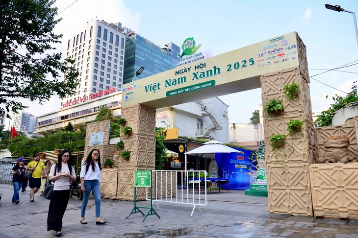 Việt Nam Xanh 2025 sẵn sàng đón khách cùng 'mưa quà tặng' - Ảnh 1.