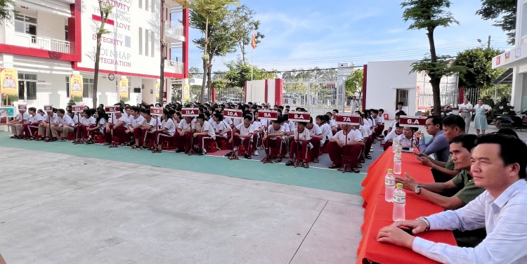 Hơn 200 học sinh được tuyên truyền phòng, chống tội phạm lừa đảo qua mạng xã hội