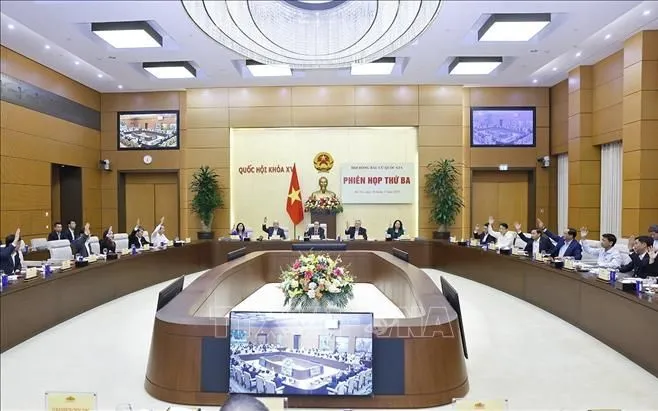 Phiên họp thứ ba Hội đồng Bầu cử quốc gia. Ảnh: Doãn Tấn/TTXVN