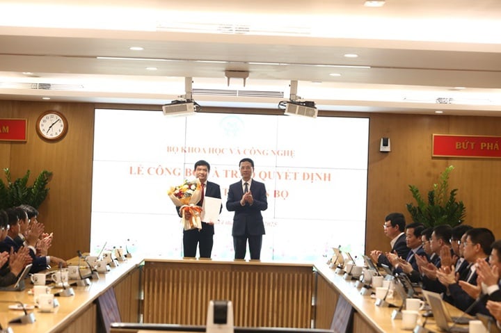 Bộ KH&CN công bố các quyết định về công tác cán bộ - Ảnh 3.
