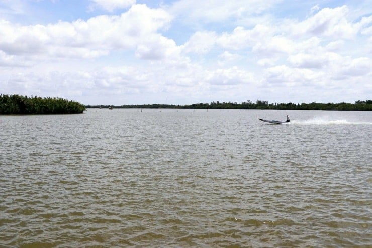 Laguna Thi Tuong to naturalna laguna o powierzchni około 700 hektarów.