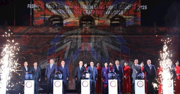 Hội tụ 350 gian hàng thủ công trong nước và quốc tế tại Hoàng thành Thăng Long