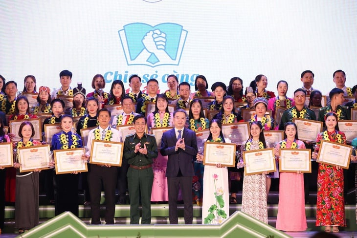 thầy cô - Ảnh 1.