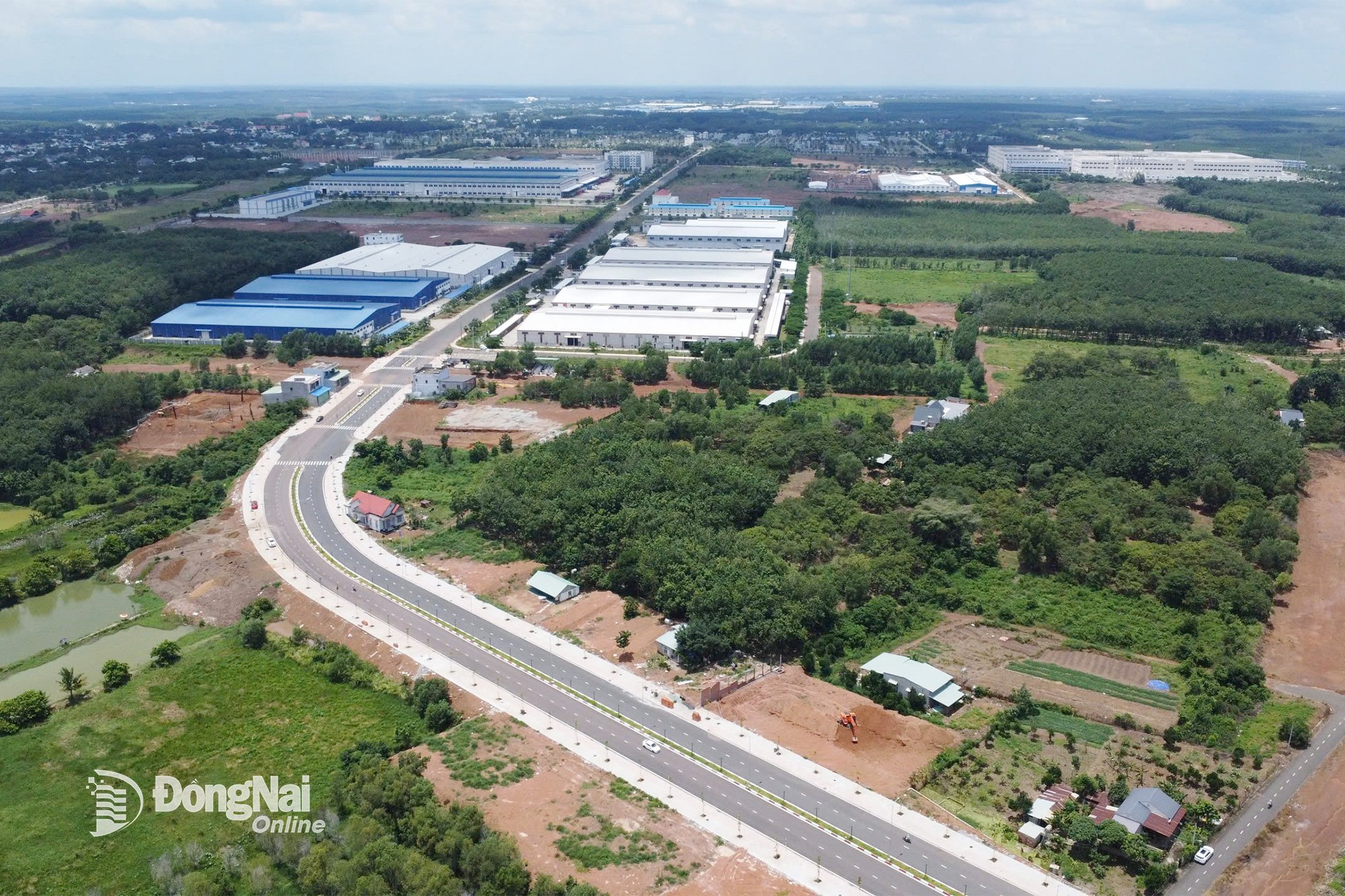 Industrin är grundpelaren i Dong Nais ekonomiska utveckling. På bilden: Ett hörn av Dong Xoai II industripark. Foto: Vuong The