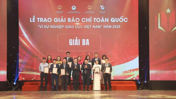 Báo NN-MT đoạt giải Ba Giải báo chí toàn quốc Vì sự nghiệp giáo dục 2025