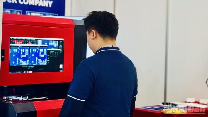 AI helps connect smart networks, where data, processes and people operate in unison. (Photo: HNV)