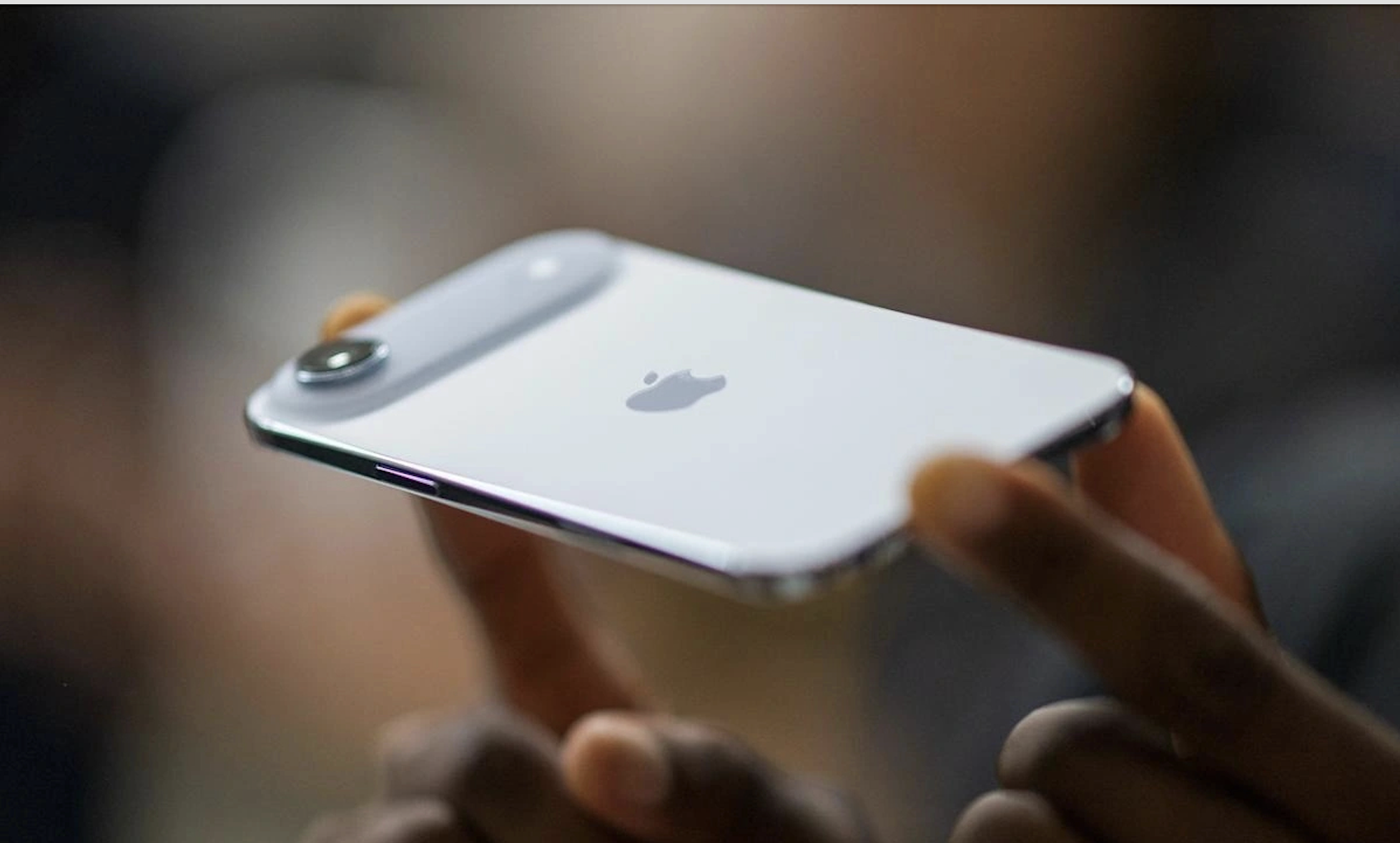 iPhone Air thất bại: Khi “mỏng nhẹ” không còn đủ hấp dẫn