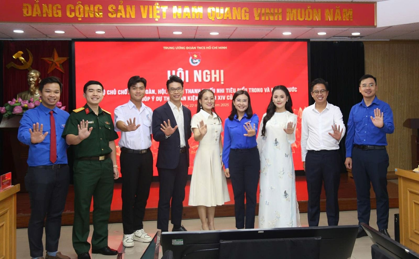 ចំណងជើងរូបថត