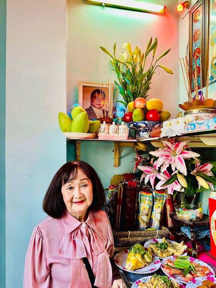 Mừng thọ tuổi 80, nghệ sĩ Trang Bích Liễu mong ước điều gì? - Ảnh 1.