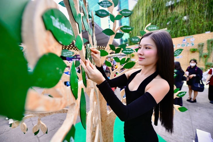 Ngày hội Việt Nam Xanh 2025 sôi động trước giờ G - Ảnh 6.