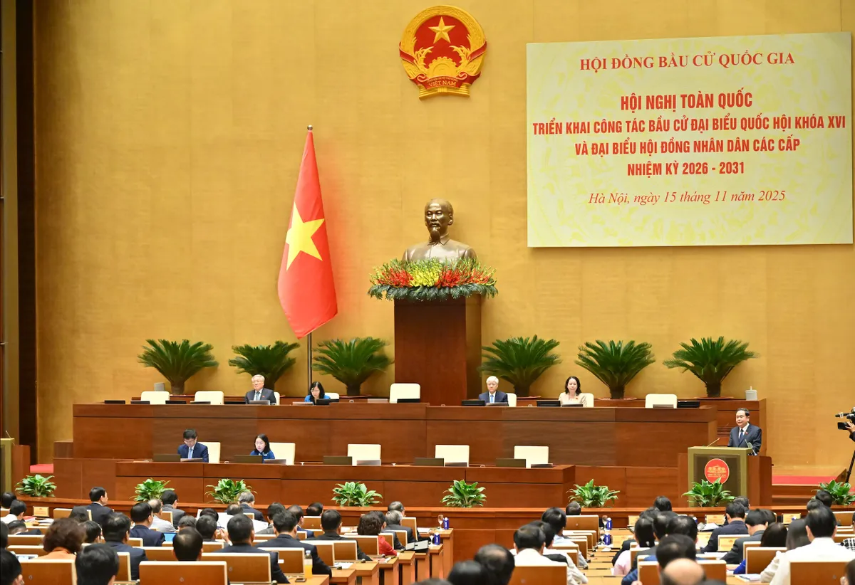 Chủ tịch Quốc hội: Đảm bảo cuộc bầu cử được tiến hành dân chủ, bình đẳng, an toàn và tiết kiệm - Ảnh 2.