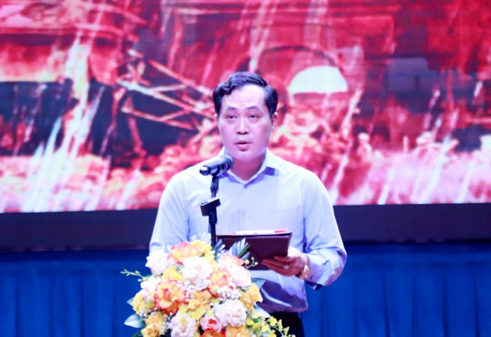 អនុប្រធាននាយកដ្ឋានវប្បធម៌ កីឡា និងទេសចរណ៍ លោក Trinh Huu Hung ថ្លែងក្នុងពិធីបើក។