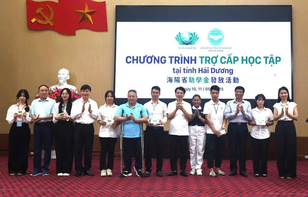 Hai Phong: Integrering av mellomfolkelig diplomati i ikke-statlige prosjekter Hải Phòng: Lồng ghép hoạt động đối ngoại nhân dân trong dự án phi chính phủ