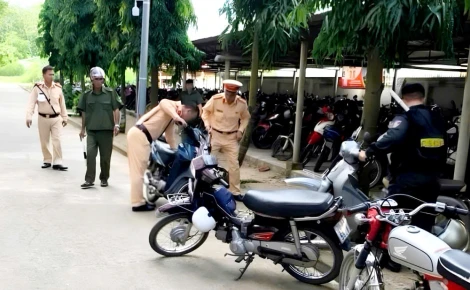 Tiếp tục triển khai bảo đảm trật tự an toàn giao thông cho học sinh