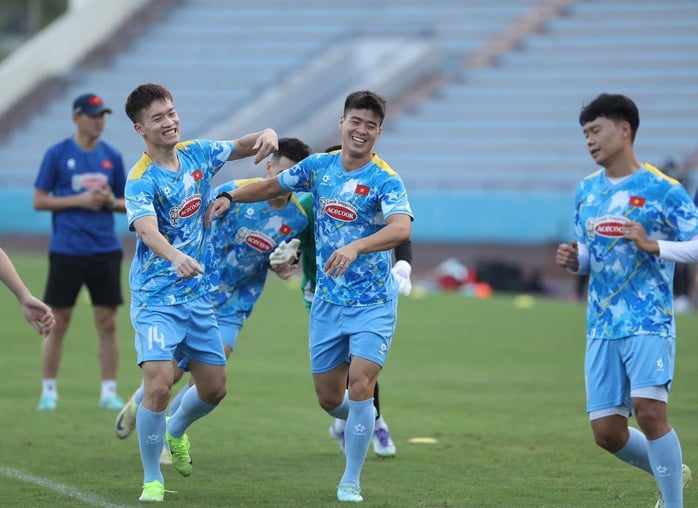 Đội trưởng Đỗ Duy Mạnh: Xuân Son là tiền đạo xuất sắc - Ảnh 4.