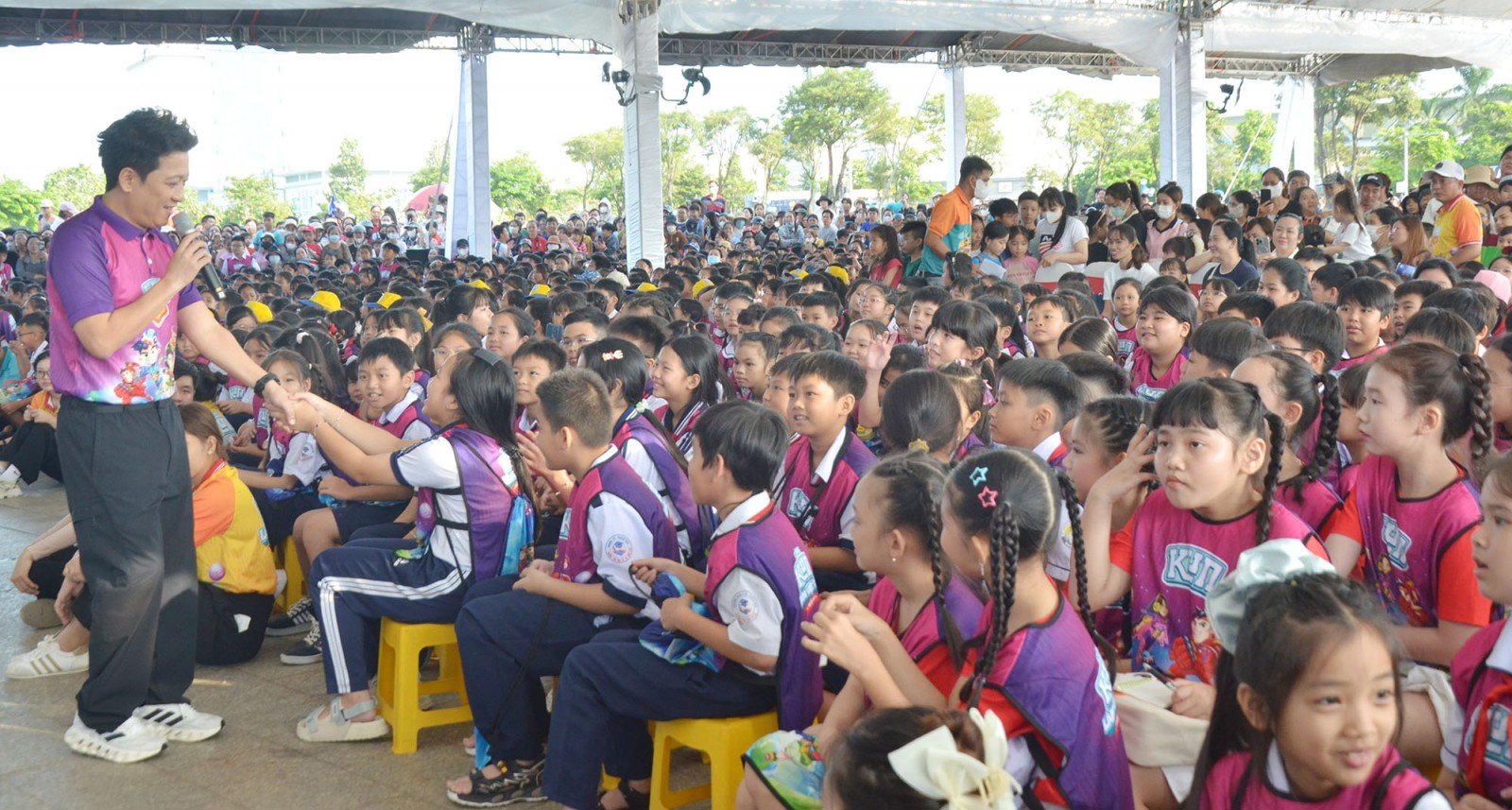 Mais de 2.000 crianças de An Giang participam do festival