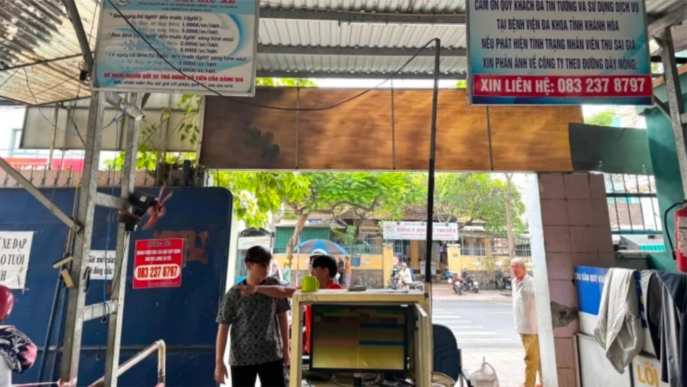 ច្រកទ្វារលេខ 9 មន្ទីរពេទ្យទូទៅ Khanh Hoa ។ រូបថត៖ L.T