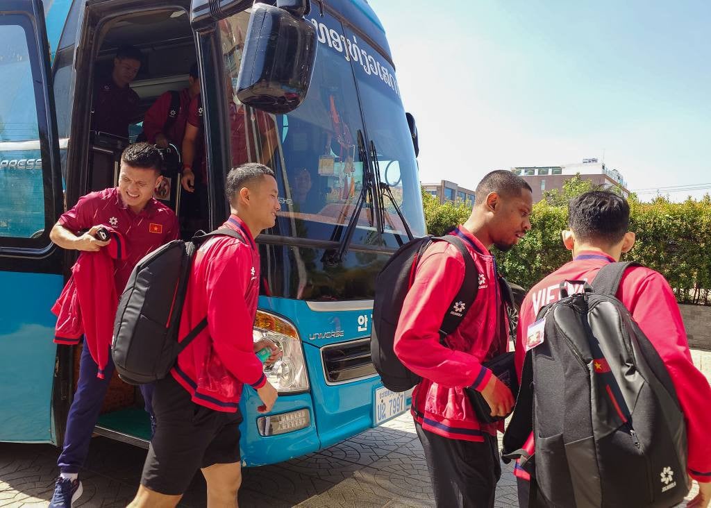 វៀតណាមទៅឡាវ 11.jpg