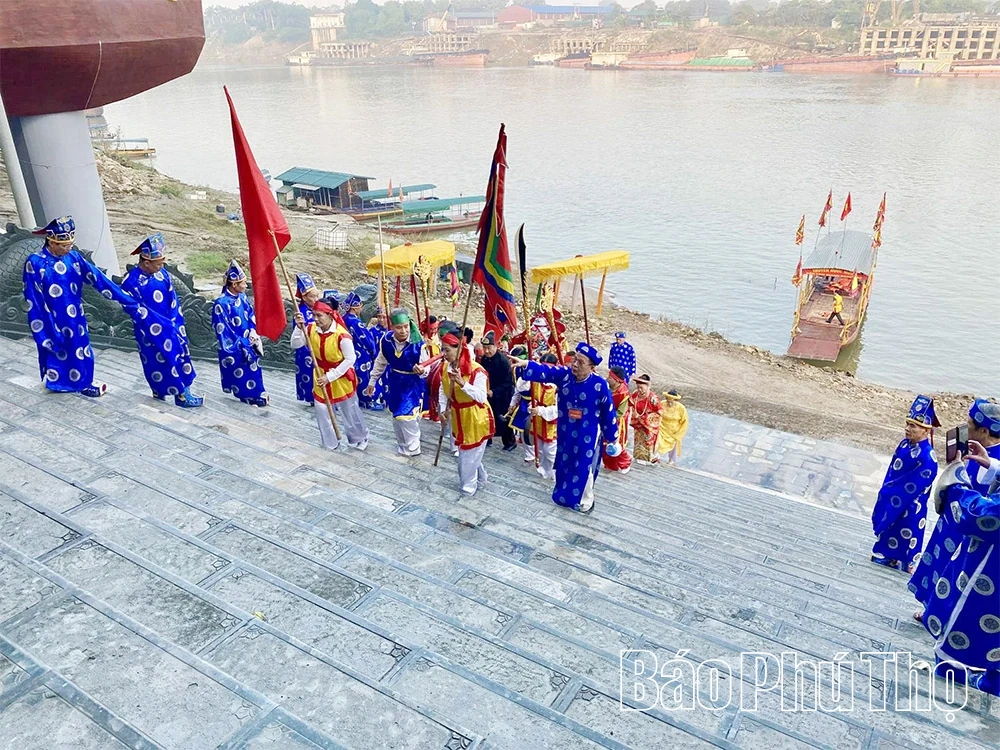 ขบวนแห่น้ำวัดทามซาง