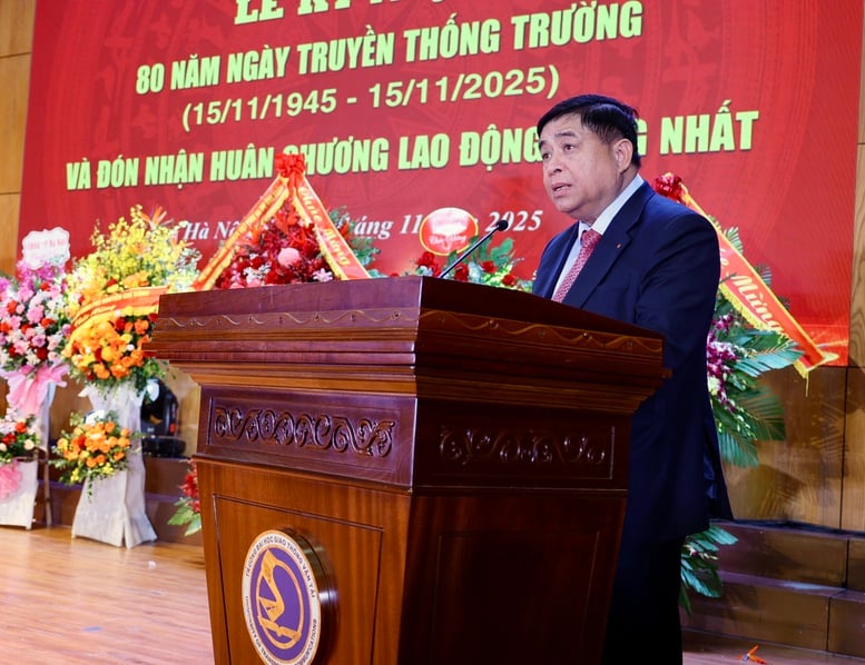 Trường Đại học Giao thông vận tải: 'Lá cờ đầu' dẫn dắt đào tạo công nghệ và hạ tầng GTVT tiên tiến- Ảnh 2.