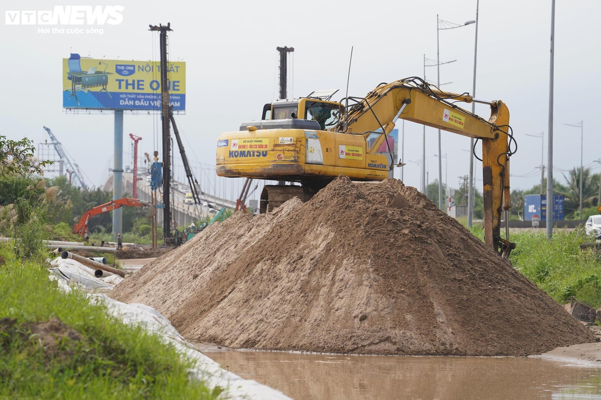 ទិដ្ឋភាពបែប Panoramic នៃការពង្រីកទីក្រុងហូជីមិញ - Long Thanh - Dau Giay Expressway - ៨