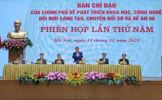 Det femte mötet för regeringens styrkommitté för vetenskap, teknikutveckling, innovation, digital transformation och projekt 06, - Foto 1. Phiên họp lần thứ 5 của Ban Chỉ đạo của Chính phủ về phát triển khoa học, công nghệ, đổi mới sáng tạo, chuyển đổi số và Đề án 06, - Ảnh 1.