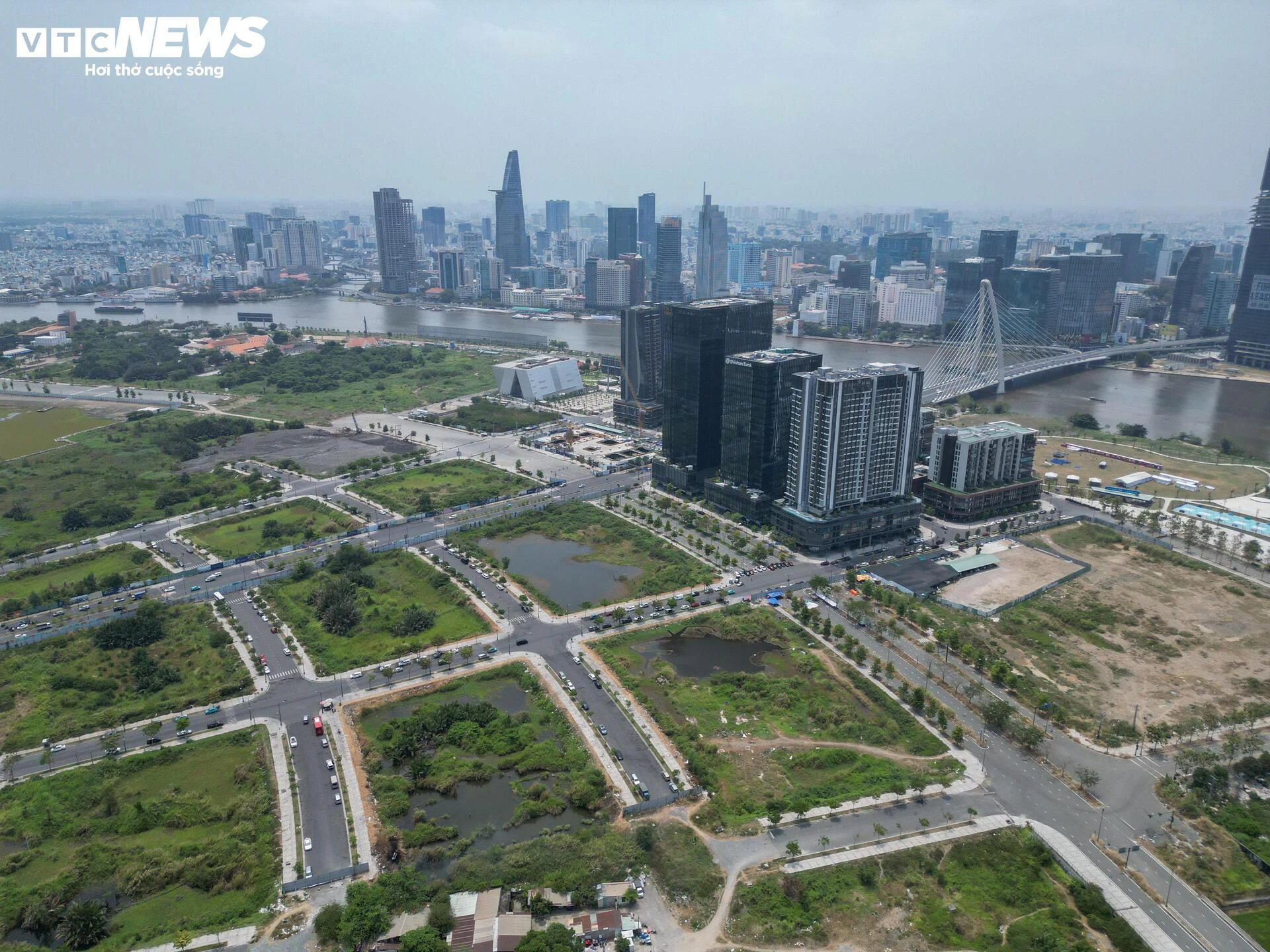 हो ची मिन्ह सिटी में अंतर्राष्ट्रीय वित्तीय केंद्र के संचालन दिवसों की उलटी गिनती - 5