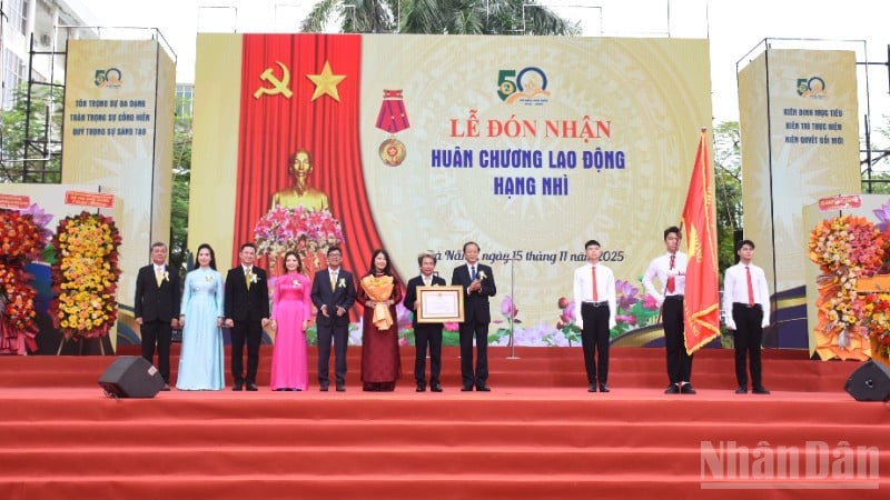 ចំណងជើងរូបថត