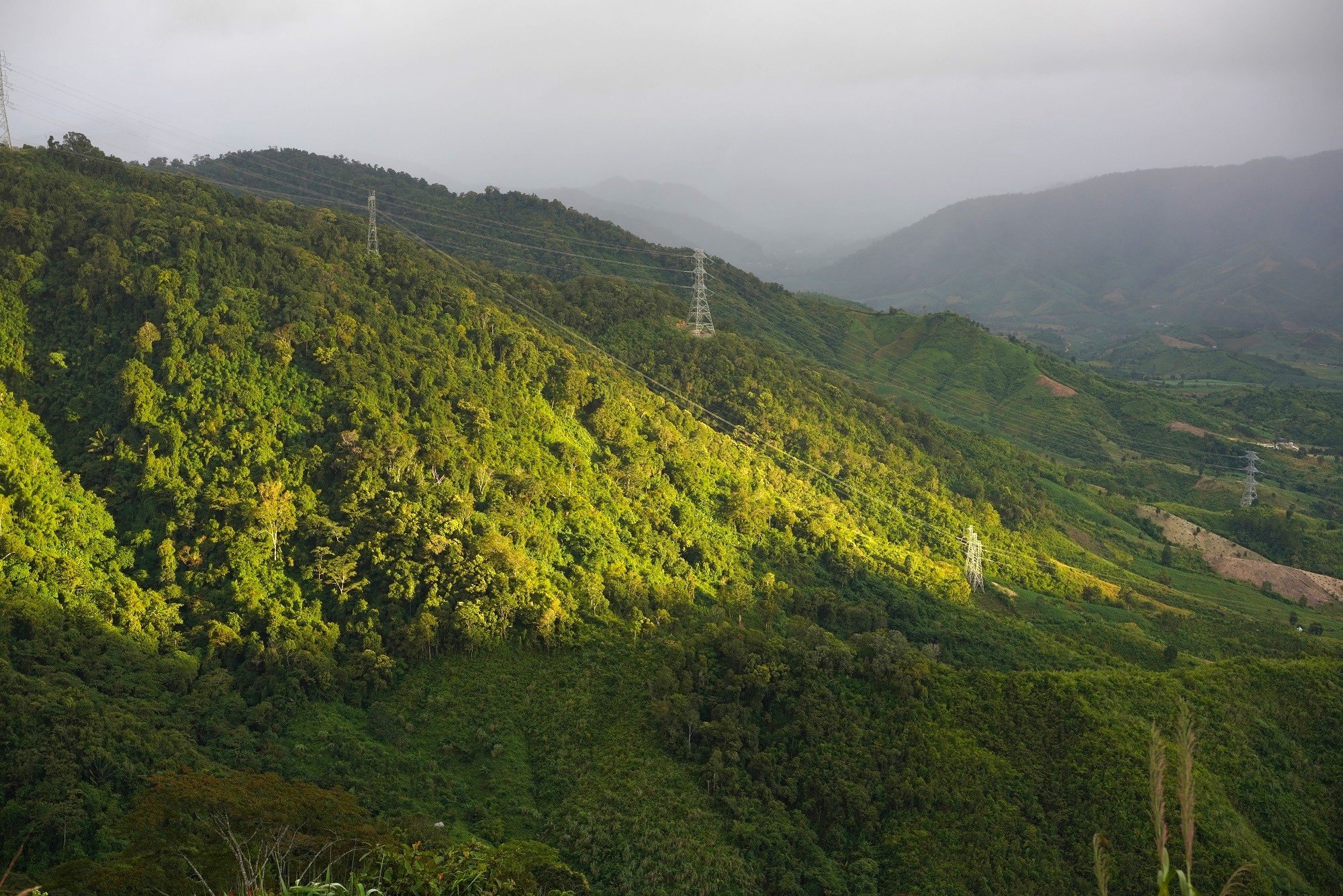 الطريق السريع الوطني 24 الصورة 3 quoc lo 24 anh 3