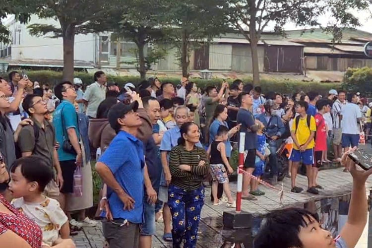 Подпись к фотографии