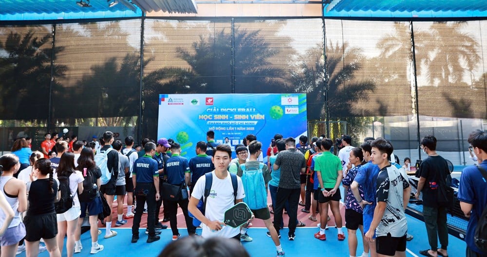 Nästan 400 idrottare från 62 skolor deltar i 2025 års öppna pickleballturnering för studenter - foto 2