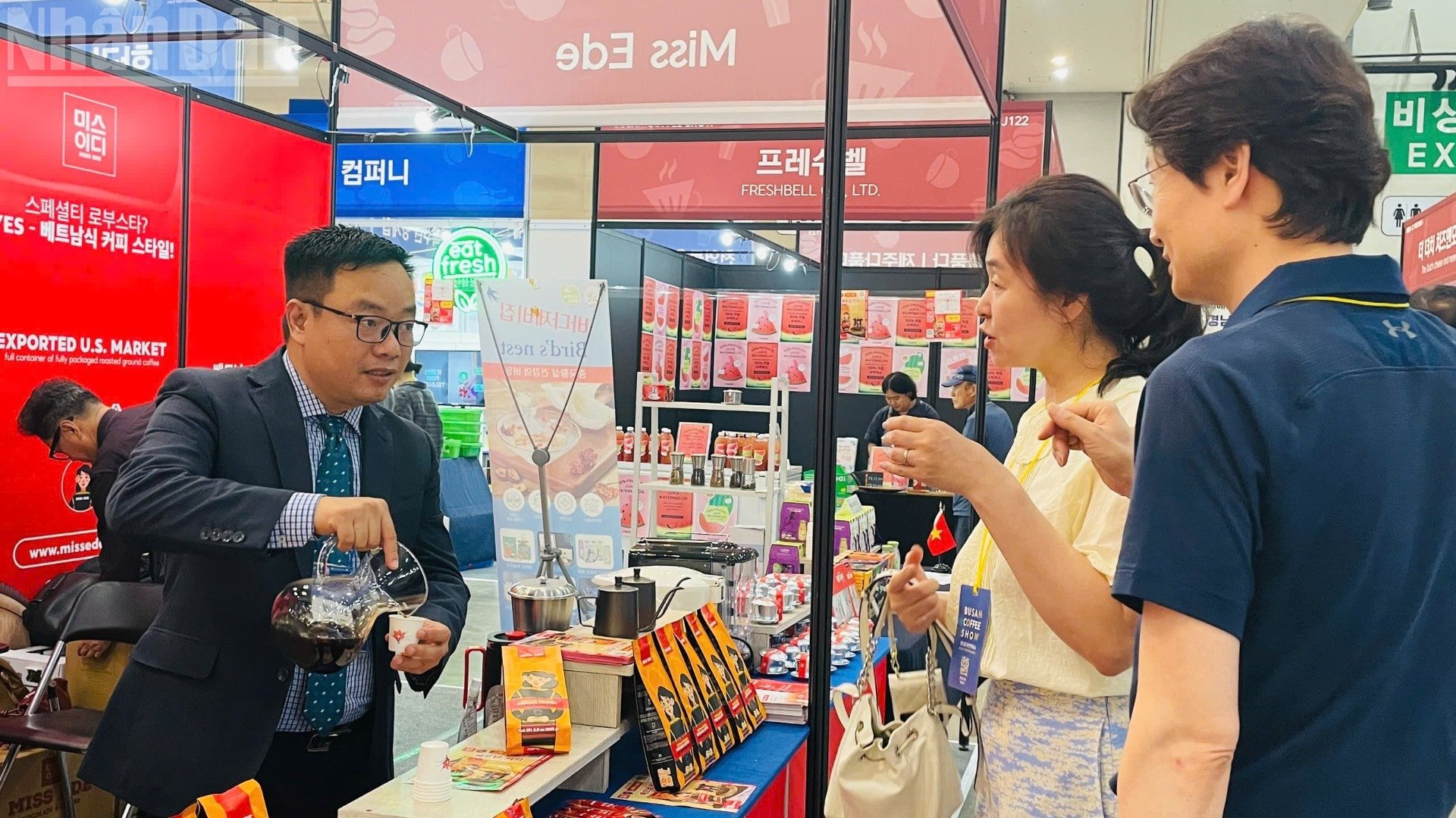 Até o momento, o café Dak Lak é exportado para mais de 70 países e territórios ao redor do mundo. ndo_tl_img-0846-4485.jpg