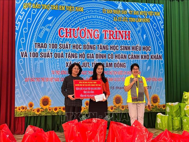 Підпис до фотографії