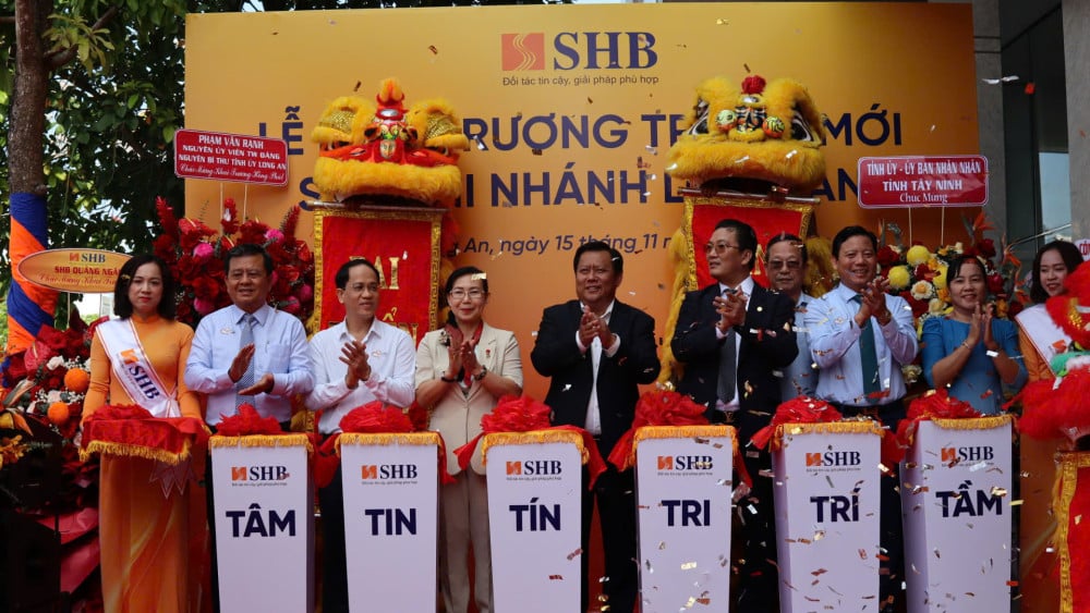 SHB Long An eröffnete freudig seinen neuen Hauptsitz: Bessere Erfüllung der vielfältigen Kundenbedürfnisse