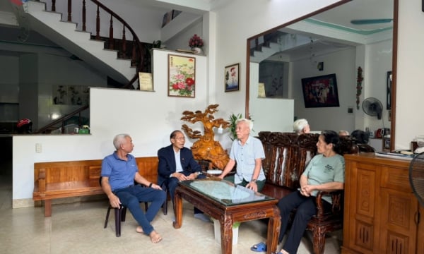 Món quà ý nghĩa khích lệ người cao tuổi