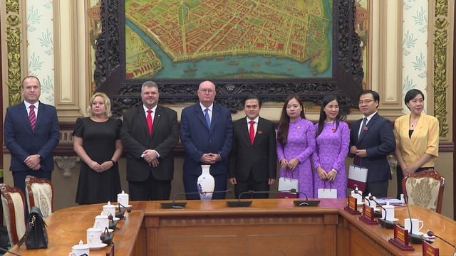 TP. Hồ Chí Minh đẩy mạnh hợp tác về văn hóa, du lịch, bảo tàng, thư viện, giáo dục với Hungary - Ảnh 2.