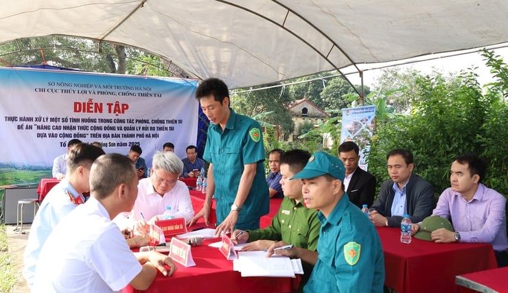 Xã Hồng Sơn: Hơn 200 người tham gia diễn tập phòng chống thiên tai- Ảnh 2.