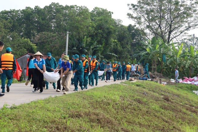 Xã Hồng Sơn: Hơn 200 người tham gia diễn tập phòng chống thiên tai- Ảnh 3.