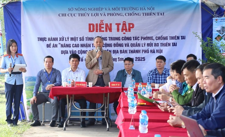 Xã Hồng Sơn: Hơn 200 người tham gia diễn tập phòng chống thiên tai- Ảnh 5.