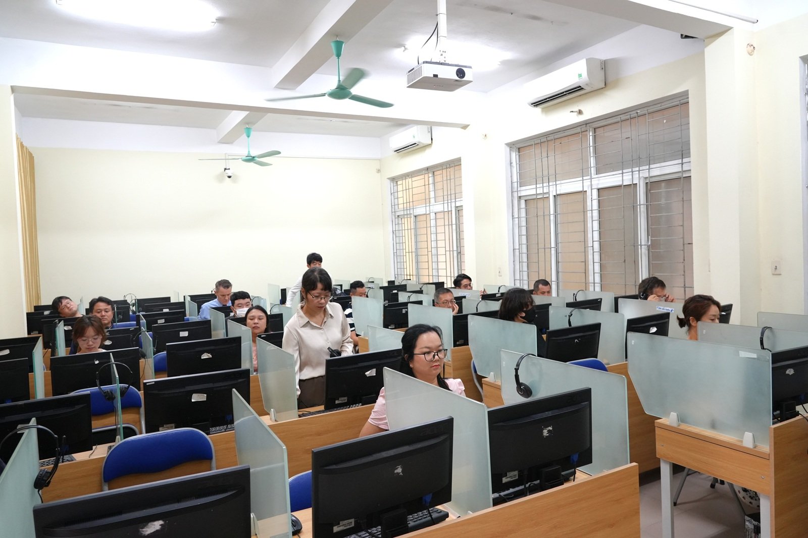 Foto 1_Avaliação da Língua Vietnamita.jpg