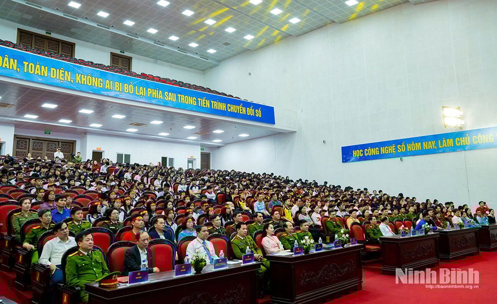 نمایندگانی که در این مسابقات شرکت میکنند.