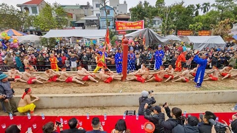 줄다리기 의식과 게임 - 세계 지도에 나타난 10년간의 자랑스러운 베트남 유산