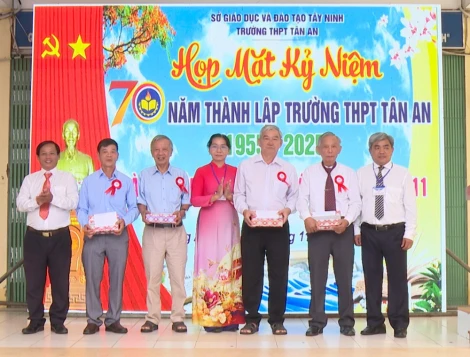 Trường THPT Tân An kỷ niệm 70 năm thành lập