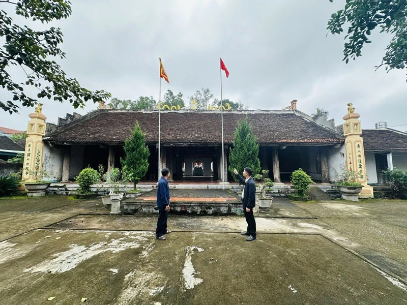 Tong Son promovează valoarea relicvelor