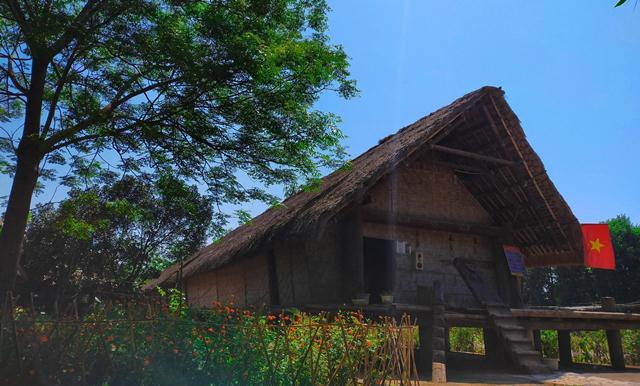 Продвижение и ознакомление с традиционной культурой народности Эде - Фото 1. Quảng bá, giới thiệu văn hoá truyền thống của dân tộc Ê đê - Ảnh 1.